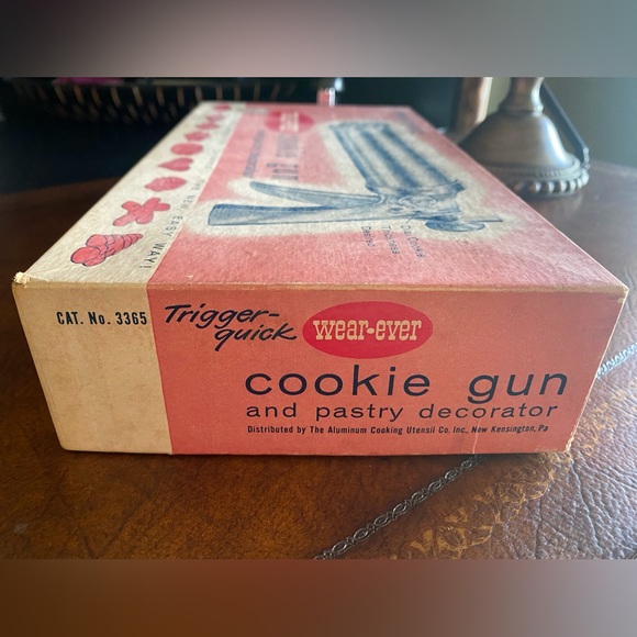 EUC Vintage Wear-Ever Cookie Gun & Pastry Decorator Complete-Original Box #3365 - Picture 5 of 11